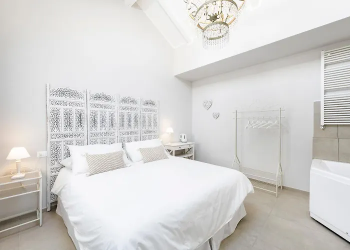 Guest house De I Bravi 4*